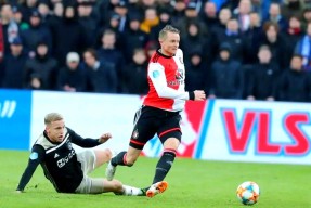 jiuyou-德甲集结日走向成谜，费耶诺德防线松动，气氛紧张，细节决定成败的简单介绍-jiuyou